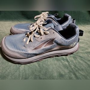 Altra womens lone peak 6 taril running sz 9.5